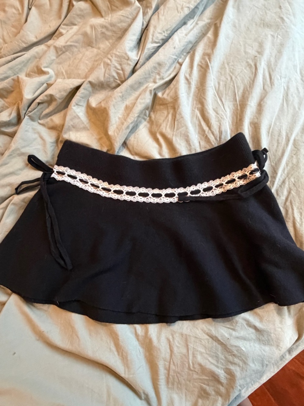 NWT Edikted Knitted Skirt